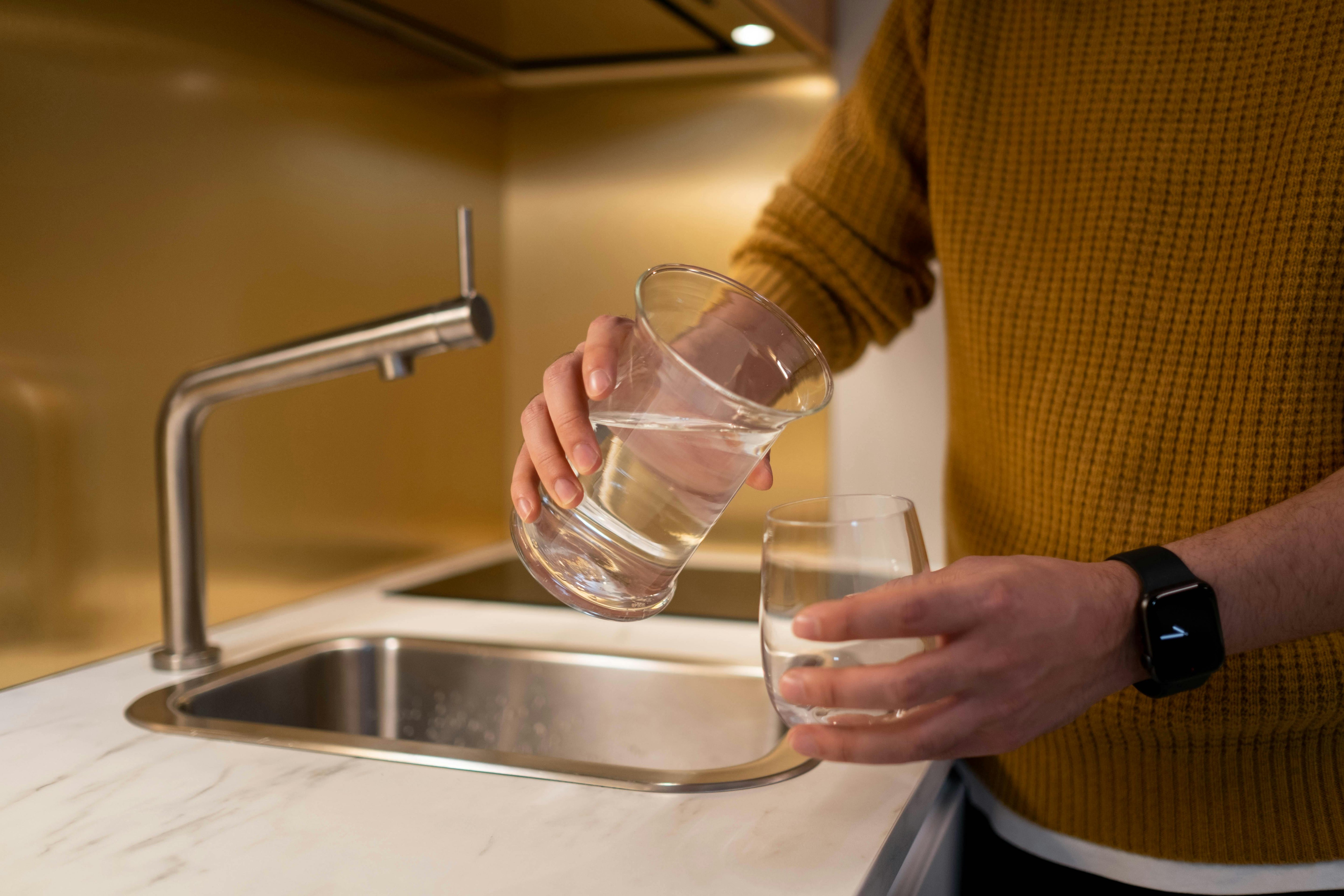 Reverse Osmosis Water: When It Helps, When It Hurts, and What to Know Before You Drink It